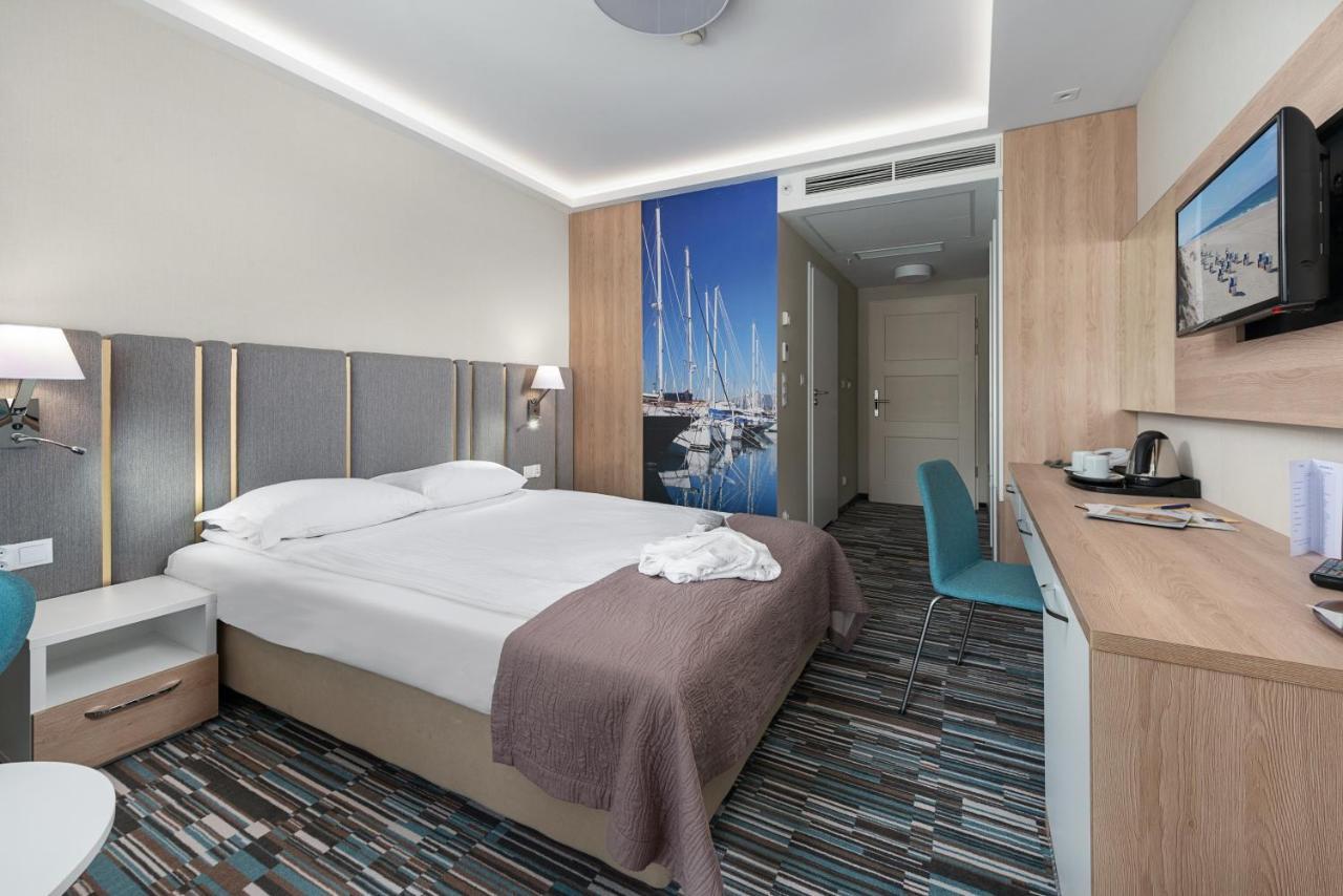 Hotel Dom Zdrojowy Resort & Spa - Destigo Hotels Jastarnia Esterno foto