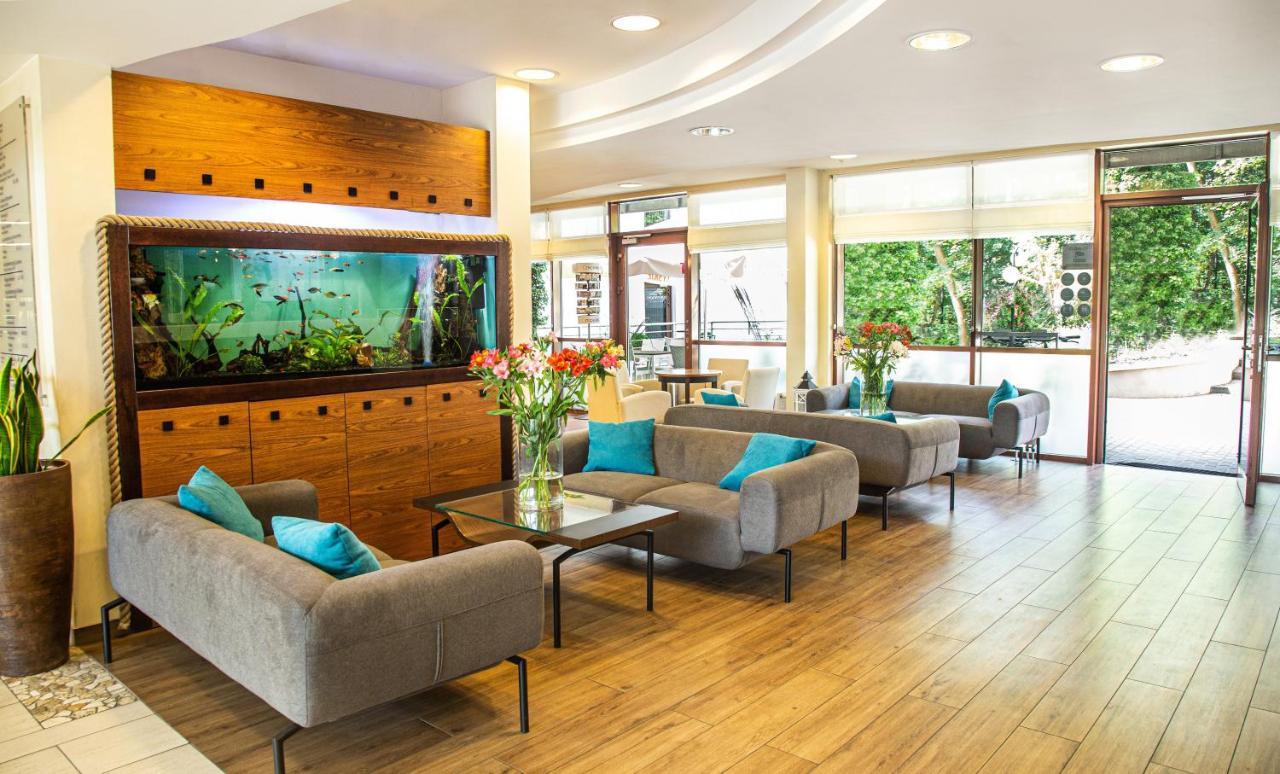 Hotel Dom Zdrojowy Resort & Spa - Destigo Hotels Jastarnia Esterno foto