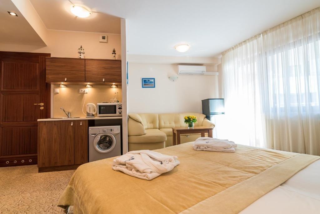 Hotel Dom Zdrojowy Resort & Spa - Destigo Hotels Jastarnia Esterno foto