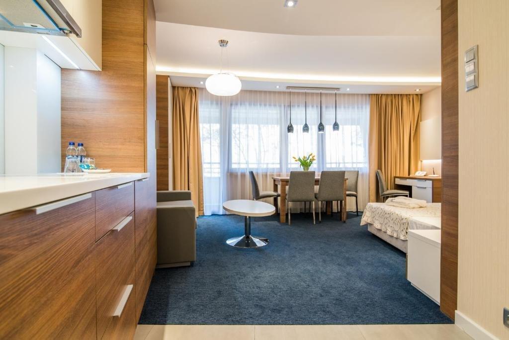 Hotel Dom Zdrojowy Resort & Spa - Destigo Hotels Jastarnia Esterno foto
